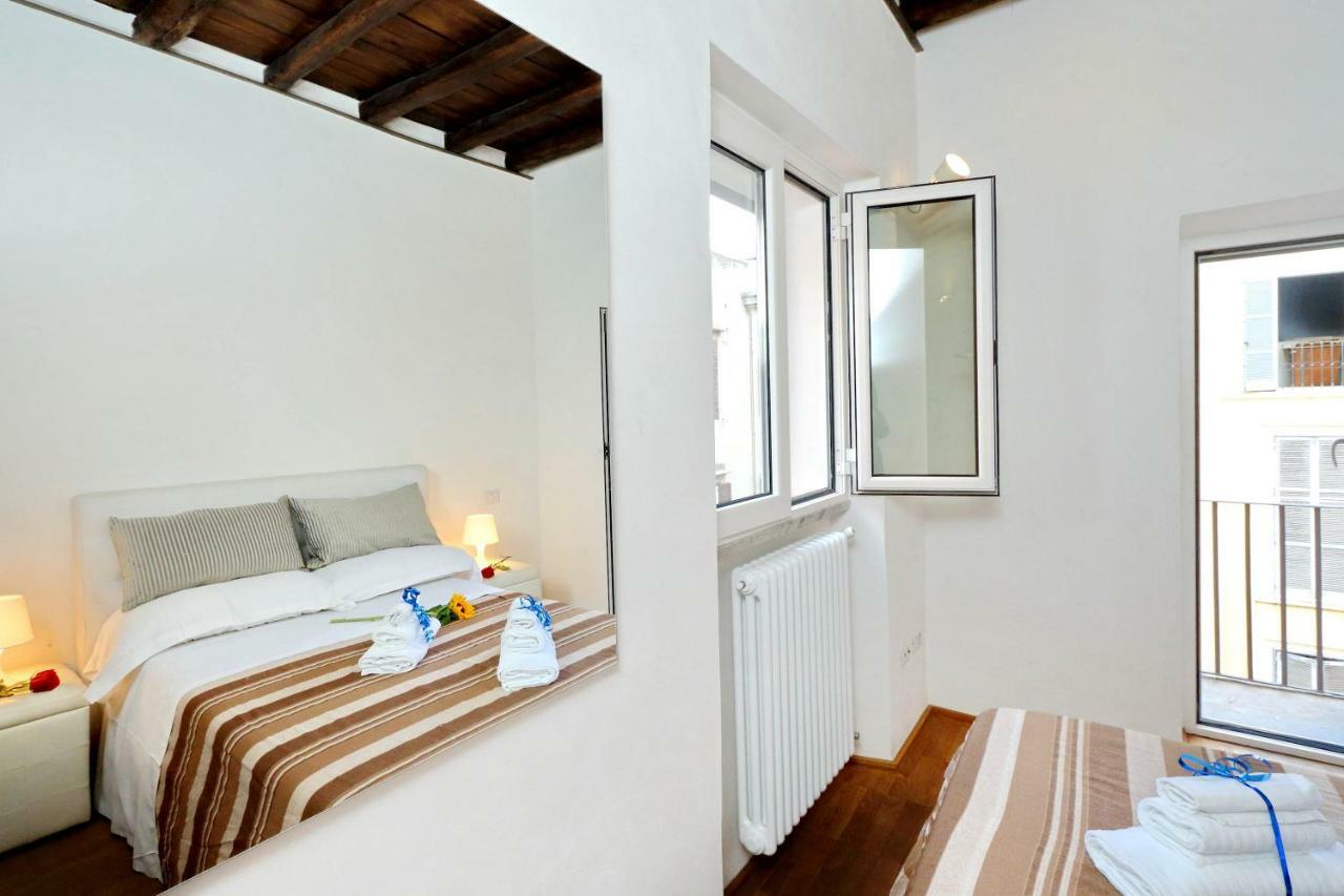 Pantheon - Argentina Luxury Apartment Rome